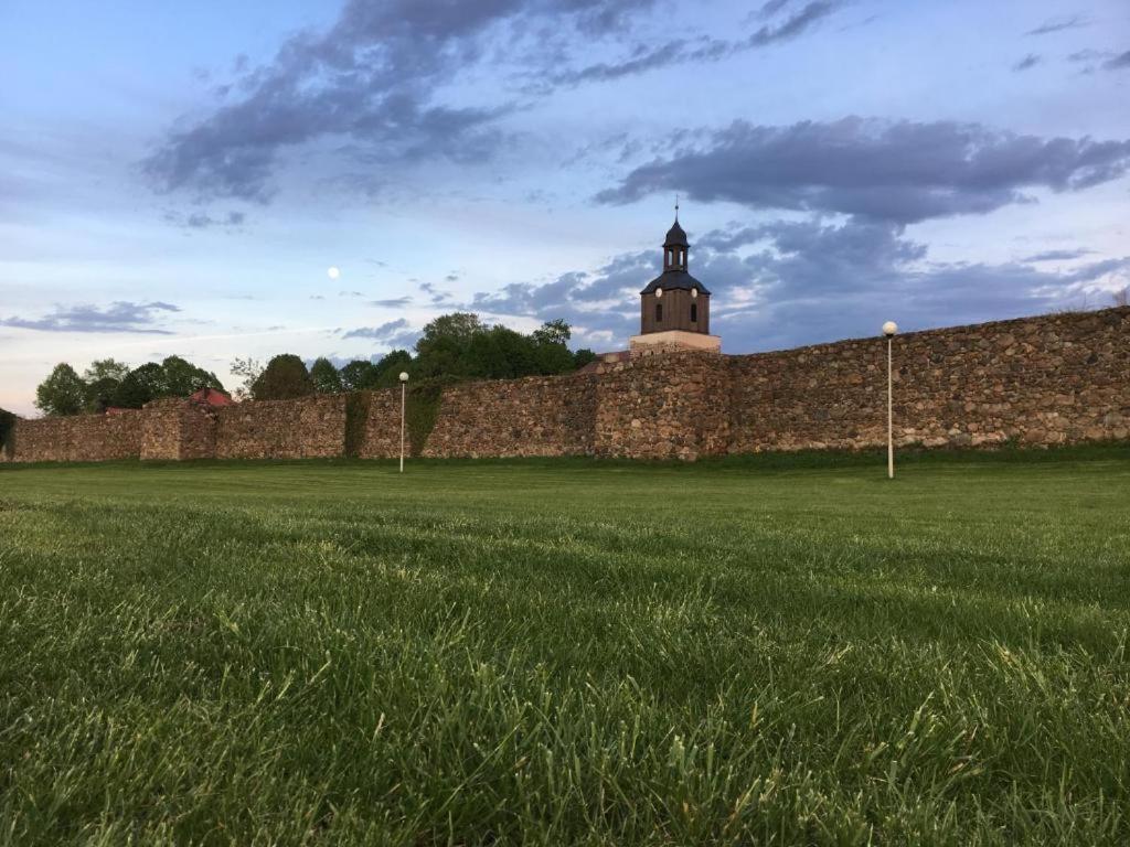 Osada Ladimorg Villa Moryn Exteriör bild